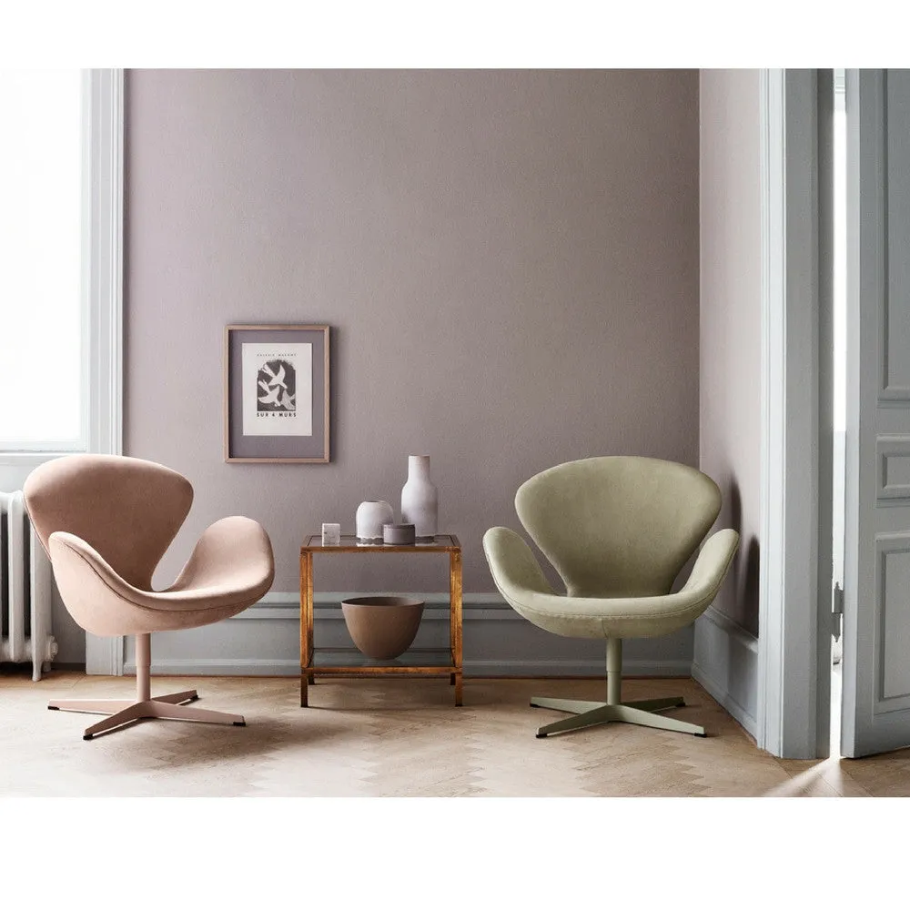 Fritz Hansen Arne Jacobsen Swan Chair