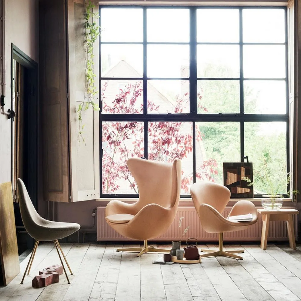 Fritz Hansen Arne Jacobsen Swan Chair