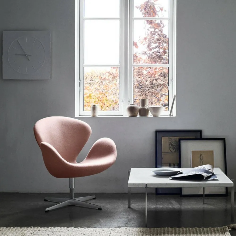 Fritz Hansen Arne Jacobsen Swan Chair