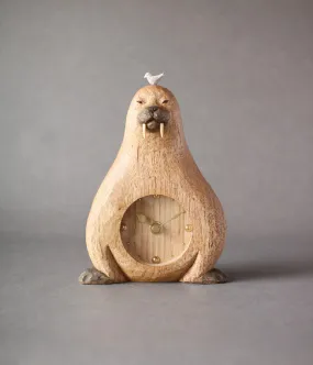 [PRE-ORDER] Walrus Desk Clock