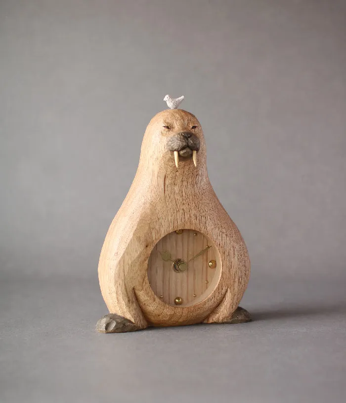 [PRE-ORDER] Walrus Desk Clock